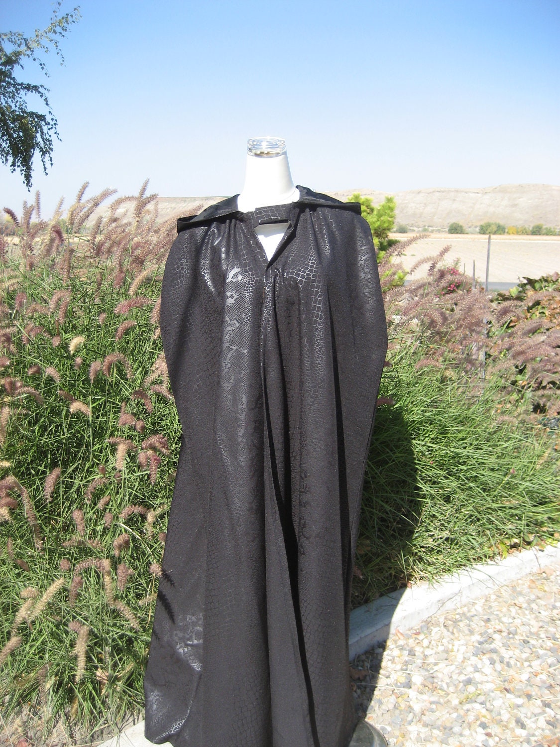 Black Cloak With Hood Halloween