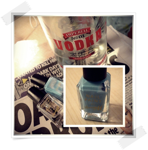 How To Do Newspaper Nails With Almond Extract