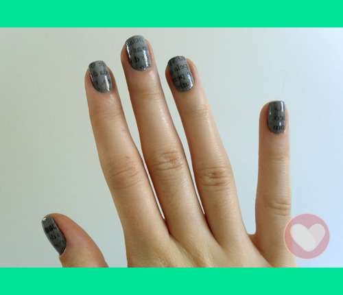 How To Make Newspaper Nails With Water